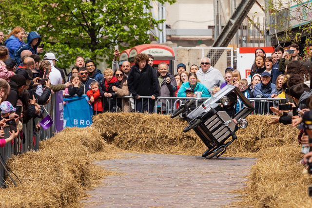 The thrills and spills of soapbox racing